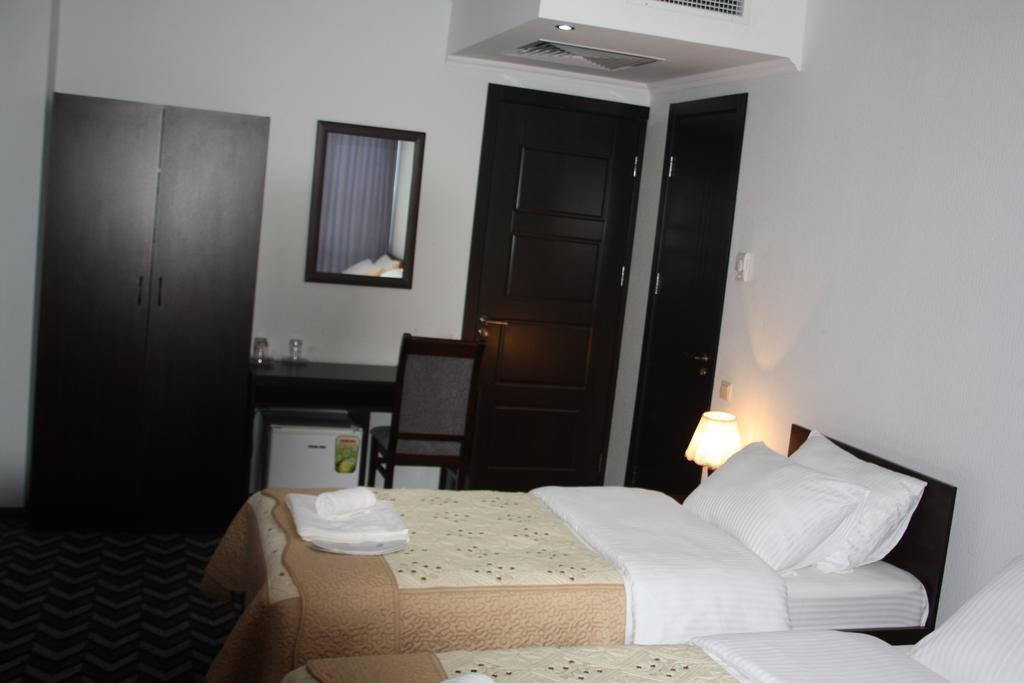 Hotel Royal Georgia Tiflis Exterior foto
